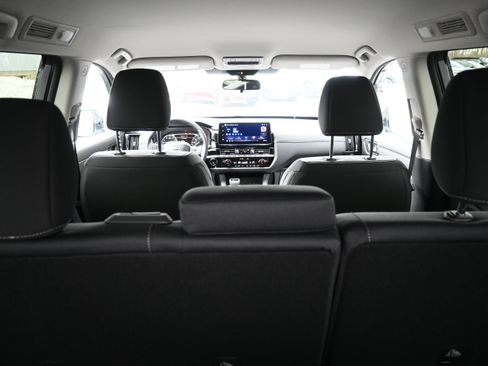 New 2026 Nissan Pathfinder SV image 14