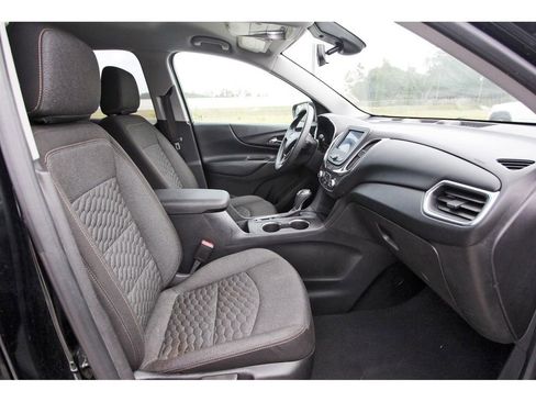 Used 2020 Chevrolet Equinox LT image 27