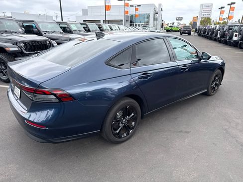 Used 2025 Honda Accord SE image 14