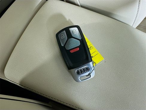 Used 2020 Audi A4 2.0T Premium w/ Convenience Package image 40