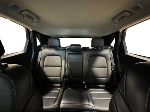 Used 2025 Ford Escape Platinum AWD/4WD image 45