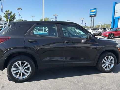 Used 2023 Chevrolet TrailBlazer LS FWD image 4