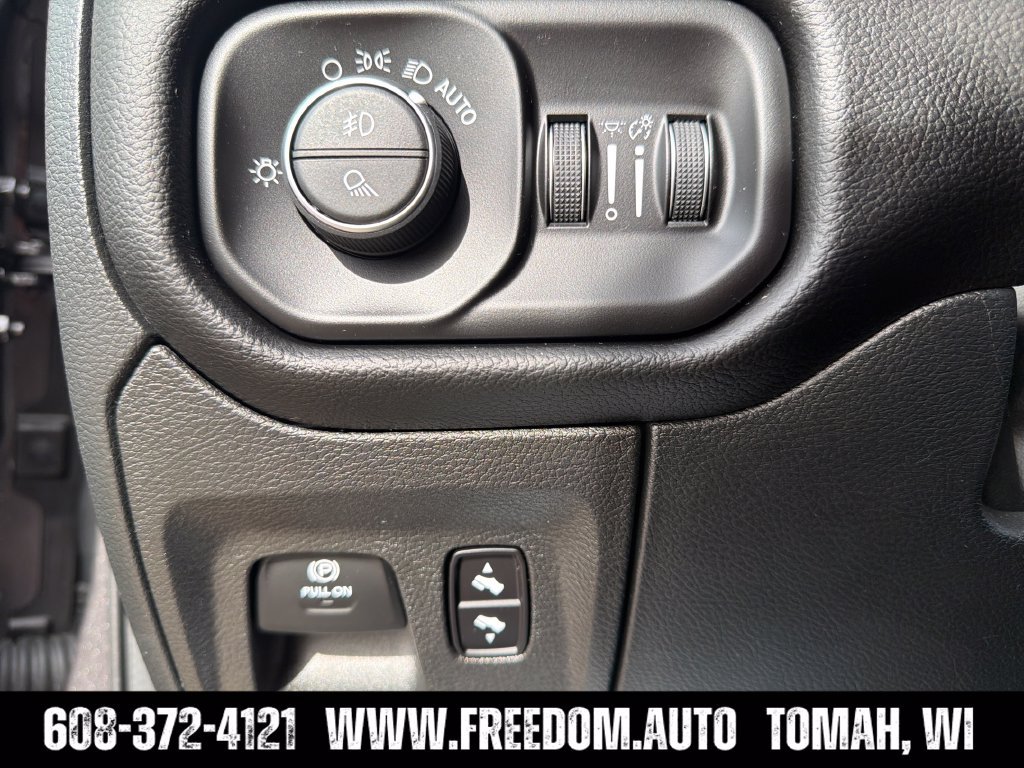 Used 2026 RAM 1500 Big Horn AWD/4WD image 23