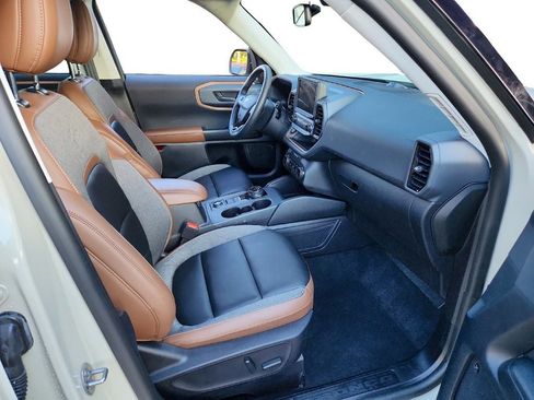 Used 2024 Ford Bronco Sport Outer Banks w/ Tech Package image 24