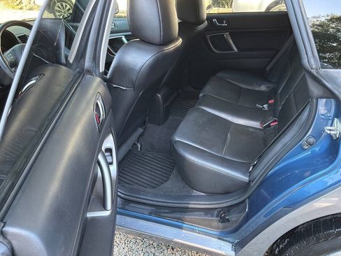 Used 2009 Subaru Outback 3.0R Limited AWD/4WD image 15