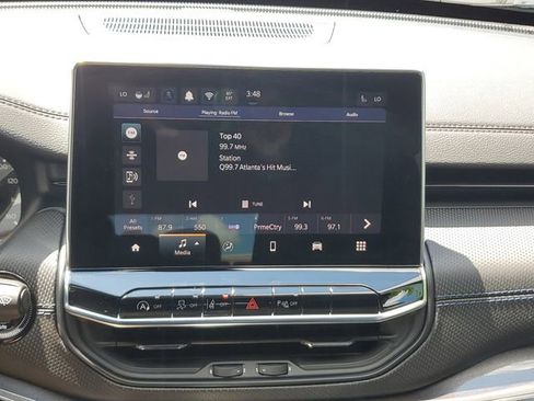 New 2025 Jeep Compass Limited w/ Sun & Sound Group image 27