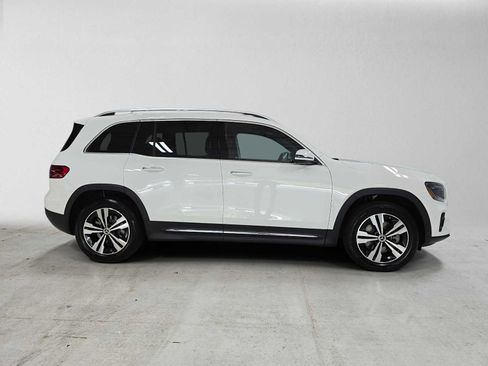 Certified 2026 Mercedes-Benz GLB 250 4MATIC image 2