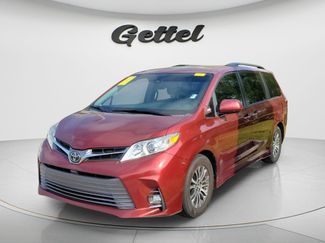 Used 2019 Toyota Sienna XLE video 2