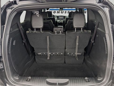 Used 2026 Chrysler Pacifica Limited w/ S Appearance Package image 26