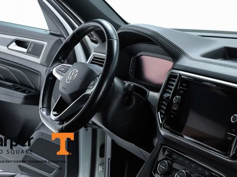 Used 2020 Volkswagen Atlas Cross Sport SEL FWD image 70
