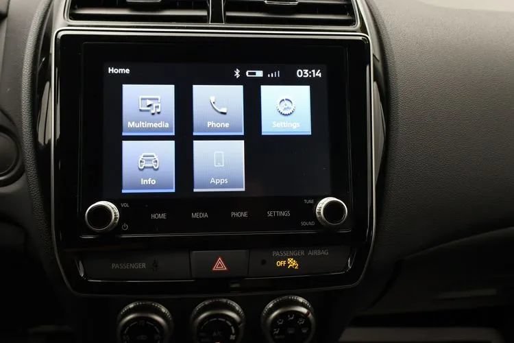 Used 2025 Mitsubishi Outlander Sport LE AWD/4WD image 31