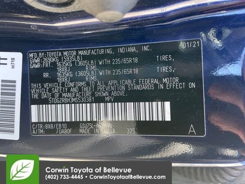 Certified 2021 Toyota Highlander XLE AWD/4WD image 23