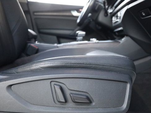 Used 2018 Audi Q5 2.0T Premium Plus w/ Premium Plus Package image 27