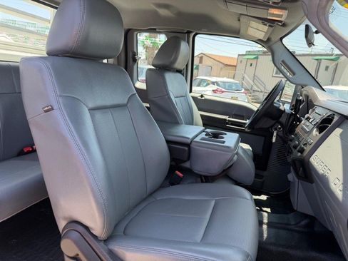 Used 2015 Ford F250 XL w/ Power Equipment Group RWD image 31