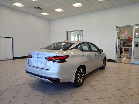 New 2025 Nissan Versa SV w/ Trunk Package FWD image 3