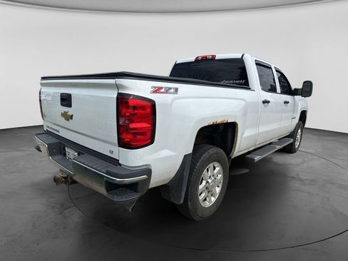 Used 2015 Chevrolet Silverado 2500 LT AWD/4WD image 9