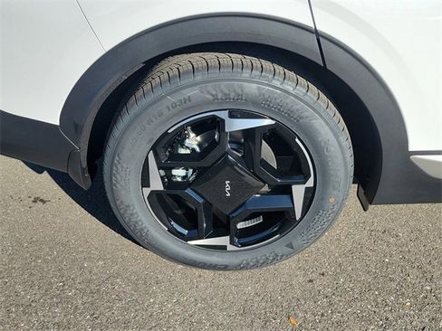 New 2026 Kia Sportage EX image 41