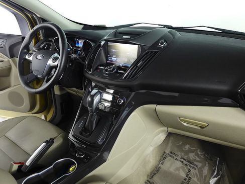 Used 2014 Ford Escape Titanium FWD image 13