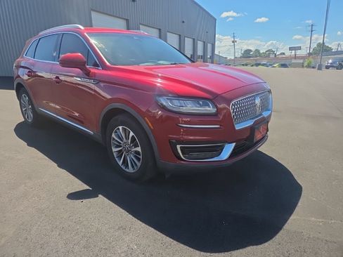 Used 2019 Lincoln Nautilus Select FWD image 21