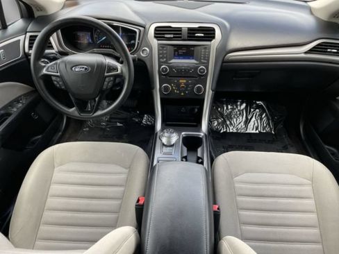 Used 2017 Ford Fusion S FWD image 9