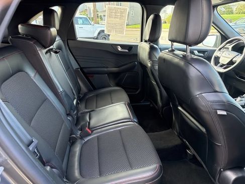 Certified 2025 Ford Escape ST-Line Select AWD/4WD image 35
