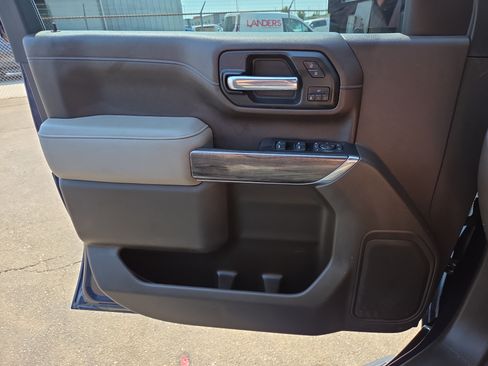 Used 2021 Chevrolet Silverado 2500 LTZ AWD/4WD image 18
