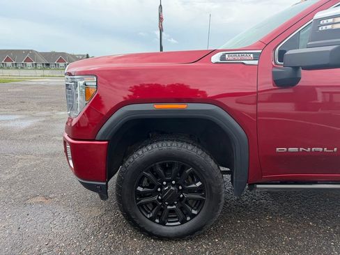 Used 2022 GMC Sierra 2500 Denali w/ Denali Ultimate Package AWD/4WD image 11