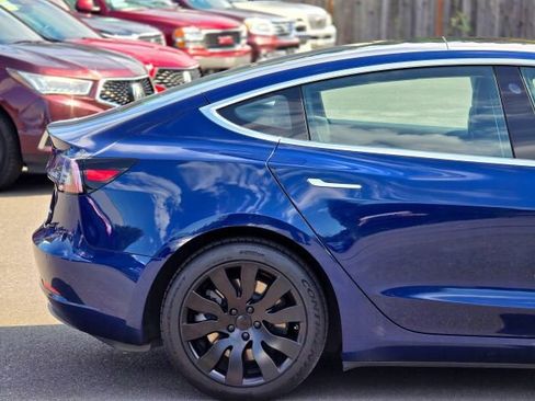 Used 2018 Tesla Model 3 Long Range AWD/4WD image 16