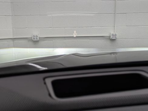 Used 2021 Cadillac Escalade Premium Luxury image 7