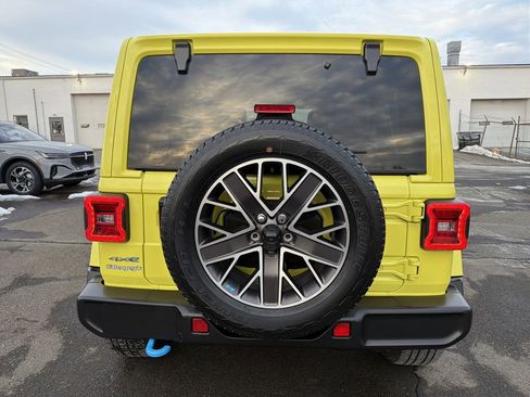 Used 2023 Jeep Wrangler Unlimited Sahara w/ Cold Weather Group image 4