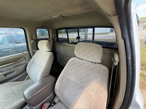 Used 2001 Toyota Tacoma PreRunner image 12
