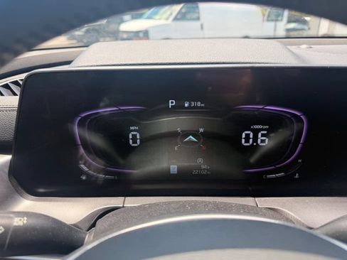 Used 2025 Kia Telluride S FWD image 3