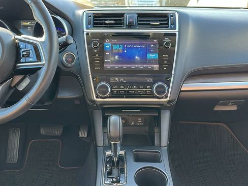 Used 2019 Subaru Outback 2.5i Touring w/ Popular Package #3A image 12