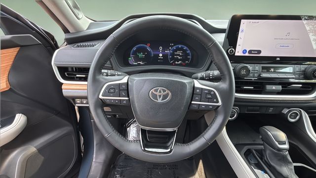 Used 2024 Toyota Grand Highlander AWD Hybrid image 12