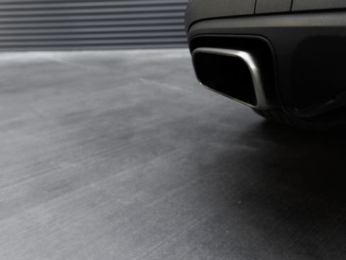 Certified 2024 Porsche Cayenne AWD/4WD image 26