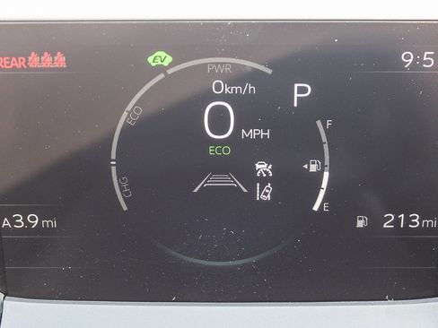 New 2026 Toyota Prius XLE image 25