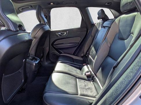 Used 2022 Volvo XC60 B5 R-Design w/ Advanced Package image 12