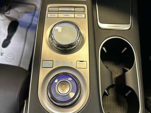 Certified 2024 Genesis Electrified GV70 Advanced image 29