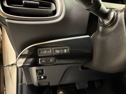 Used 2021 Toyota Prius Prime Limited image 14