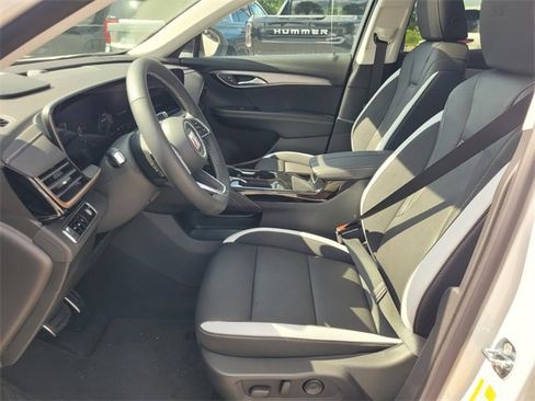 New 2025 Buick Envision Sport Touring image 4