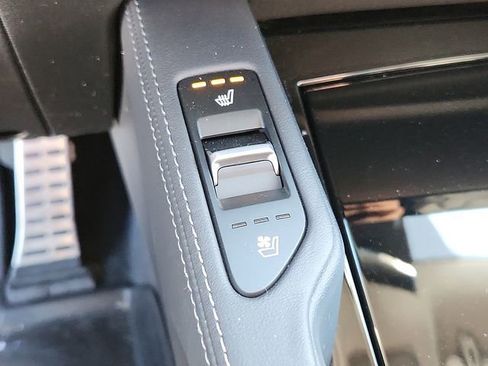 Used 2022 Kia Telluride SX w/ SX Prestige Package image 24