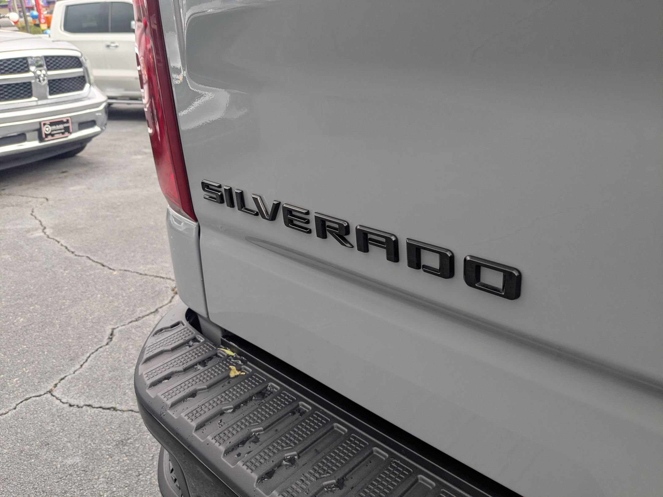 Used 2024 Chevrolet Silverado 1500 ZR2 w/ Technology Package AWD/4WD image 28