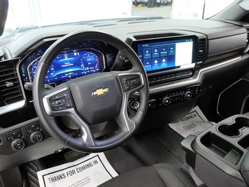 Used 2025 Chevrolet Silverado 2500 LT AWD/4WD image 12