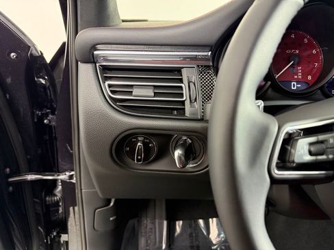 Certified 2026 Porsche Macan GTS image 28