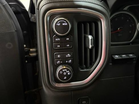 Used 2020 Chevrolet Silverado 1500 LTZ w/ LTZ Premium Package AWD/4WD image 37