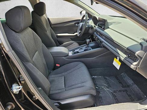 Used 2025 Honda Accord LX image 26