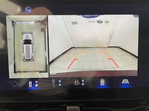 New 2026 Chevrolet Equinox LT w/ Convenience Package II AWD/4WD image 5