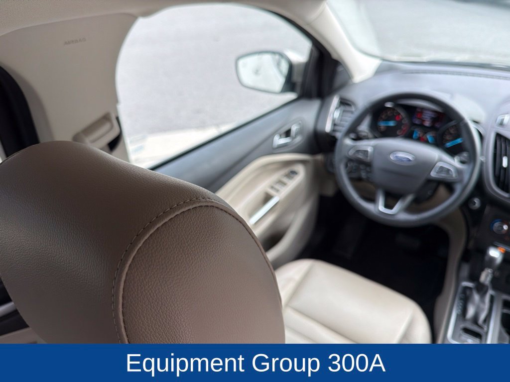 Certified 2017 Ford Escape Titanium FWD image 17