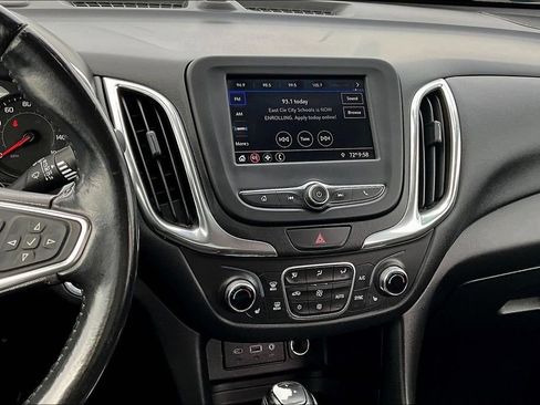 Used 2020 Chevrolet Equinox LT FWD image 9