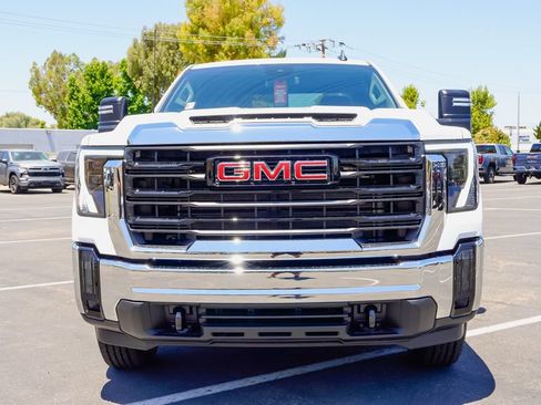 New 2026 GMC Sierra 2500 Pro w/ Convenience Package AWD/4WD image 4